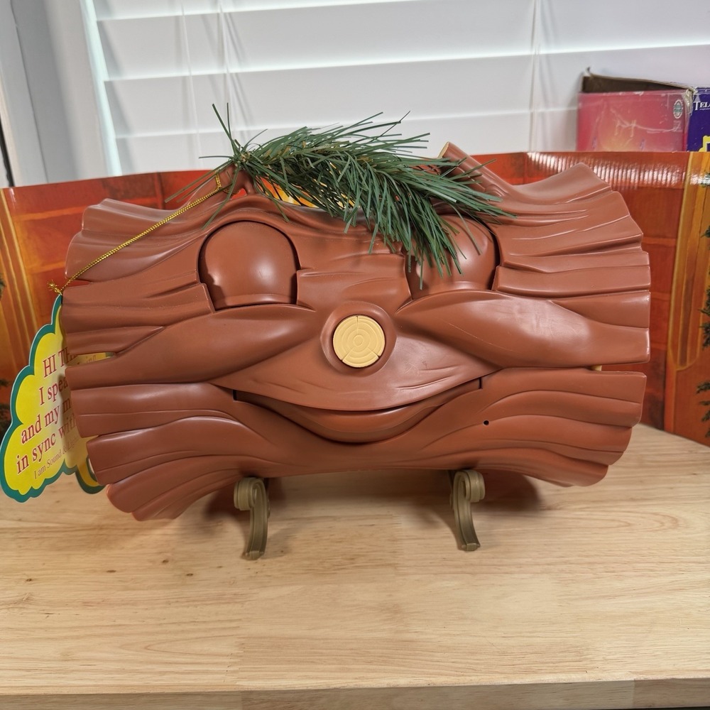 YULE BURNER THE TALKING SINGING LOG BY TELCO ANIMATED CHRISTMAS Box & Back Drop - Picture 2 of 16
